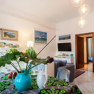 https://gioia-home-a-due-passi-dalla-stazione-e-con-posto-auto.italymilanhotels.net